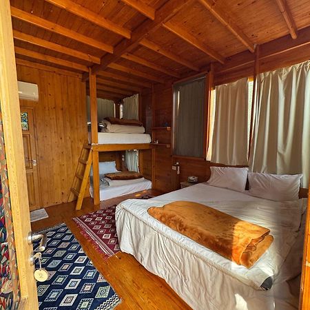 Northern Lake Lodge Izbat Ilyas Eksteriør billede