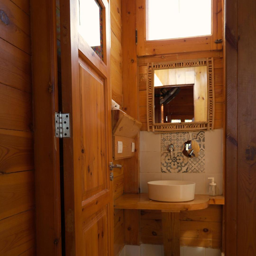 Northern Lake Lodge Izbat Ilyas Eksteriør billede
