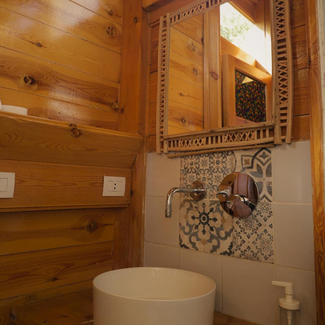 Northern Lake Lodge Izbat Ilyas Eksteriør billede